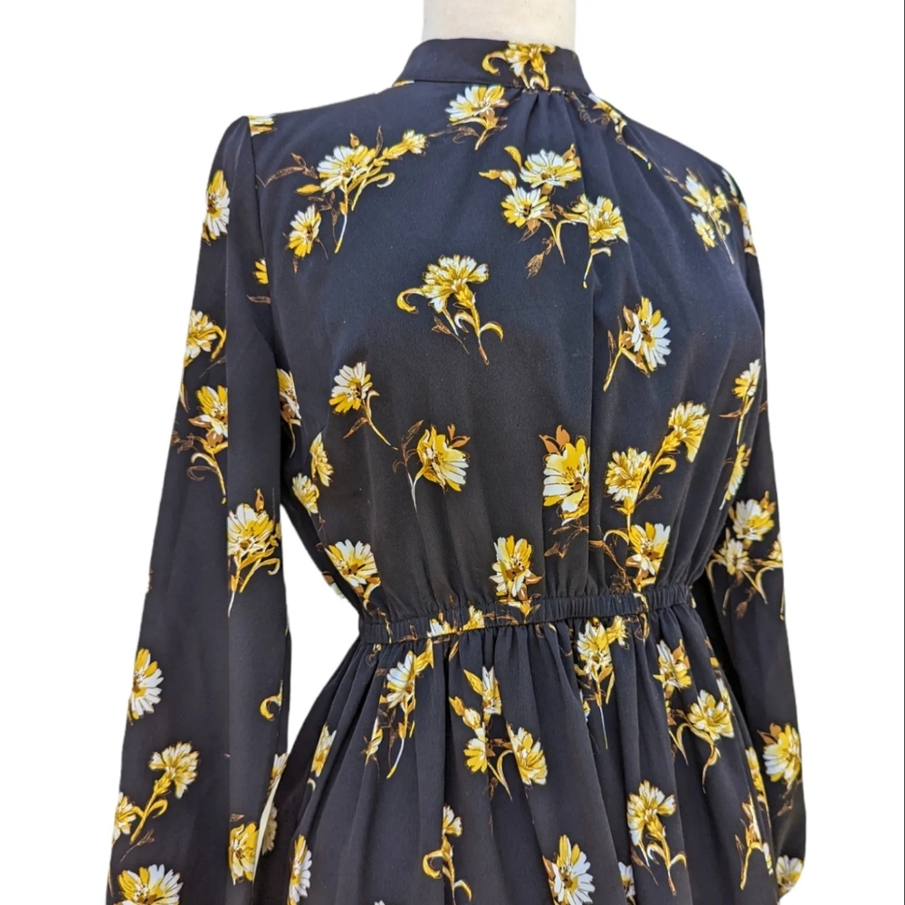 Forever 21 Black & Yellow Long Sleeve Floral Dress